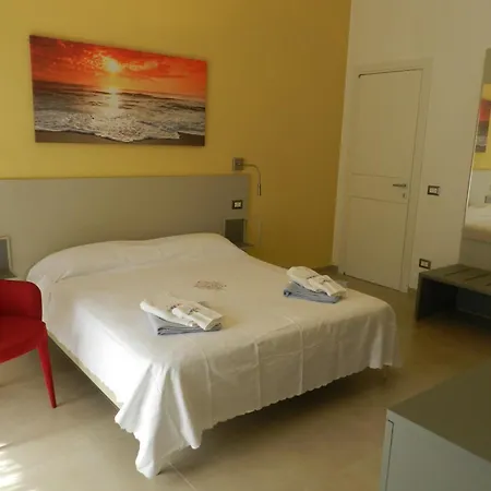 Infamiglia - Turistico Guest house