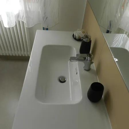 Guest house Infamiglia - Turistico